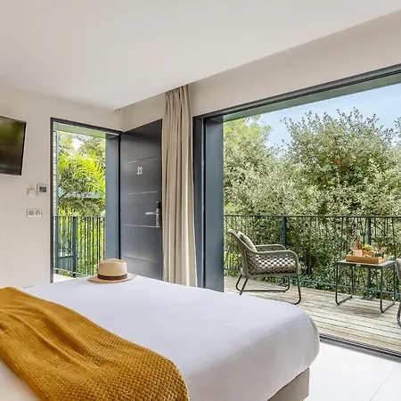 Hotel Le Des îles D'or 4*