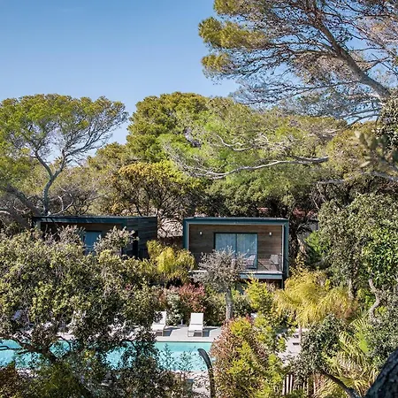 Le Des îles D'or 4*