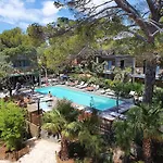 Hotel Le Des Iles D'or 4*
