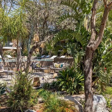 Le Des Iles D'or Отель 4*