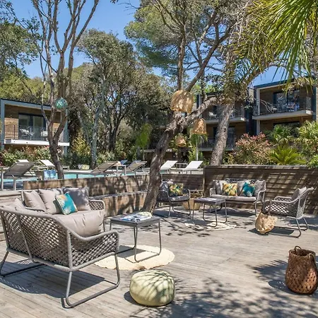 Le Des Iles D'or Йер