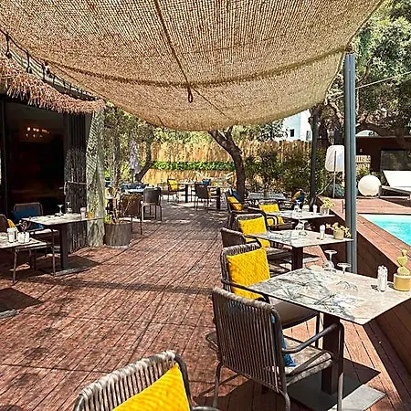 Hotell Le Des Iles D'or