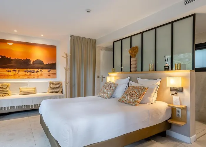 Le Des Iles D'or Hotell 4*