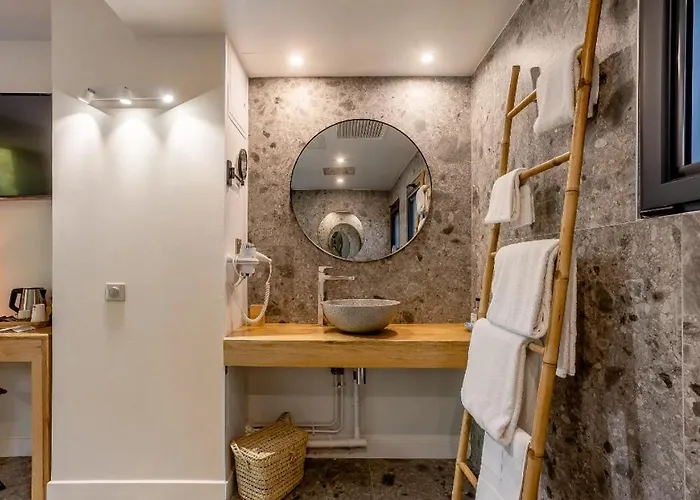 Le Des Iles D'or Hotel 4*