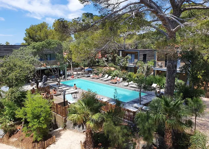 Hotell Le Des Iles D'or 4*