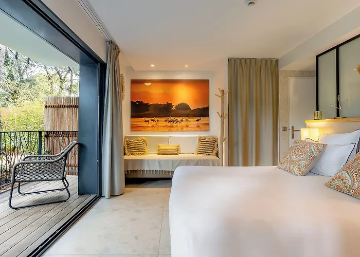 Le Des Iles D'or Hotel