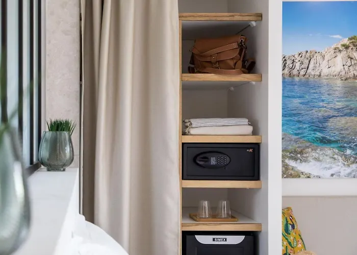 Le Des Iles D'or Hotell 4*